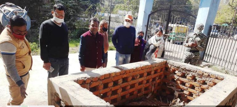 ग्वालियर : पार्कों से निकलने वाले कचरे से बनेगी वर्मी कंपोस्ट खाद।