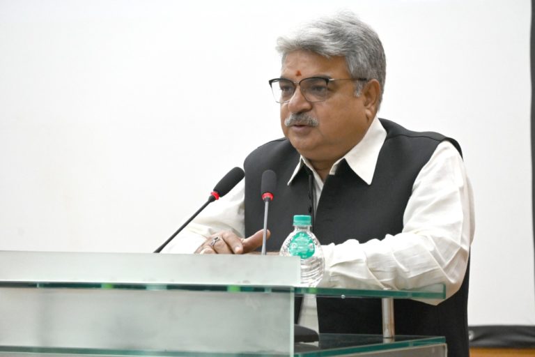 ग्वालियर : विवाद की एक सीमा होती है और तर्क का कोई अन्त नहीं होता – न्यायाधिपति श्री आर्या