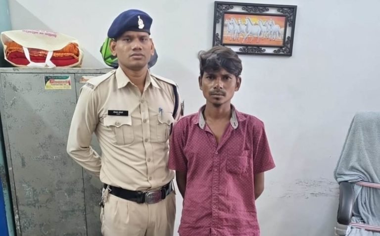 रायपुर पुलिस ने अवैध शराब तस्कर को किया गिरफतार