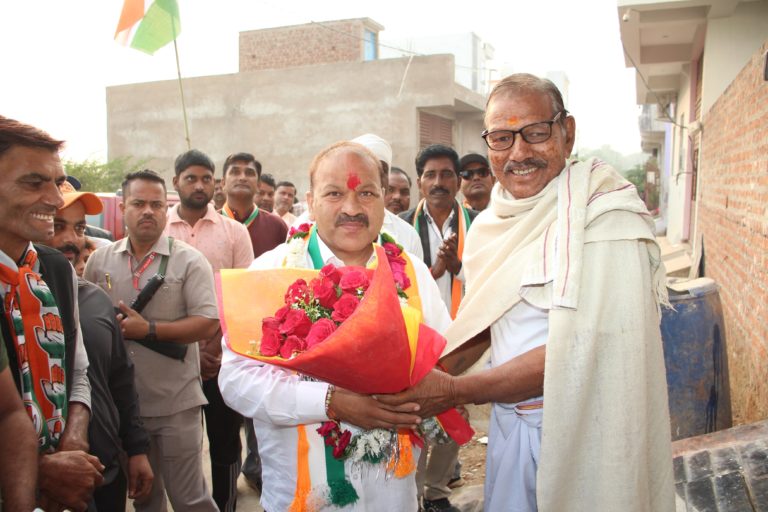 भाजपा सरकार ने सिर्फ झूंठ परोसा हैं,जनता इनकी झूंठी घोषणाओं का चुनाव में जबाब देगी : डाॅ.सतीश सिकरवार