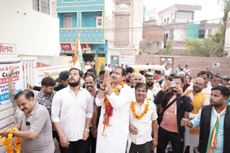 ग्वालियर : दक्षिण का चुनाव कोई प्रत्याशी नहीं बल्कि दक्षिण का बेटा लड़ रहा हैं-प्रवीण पाठक